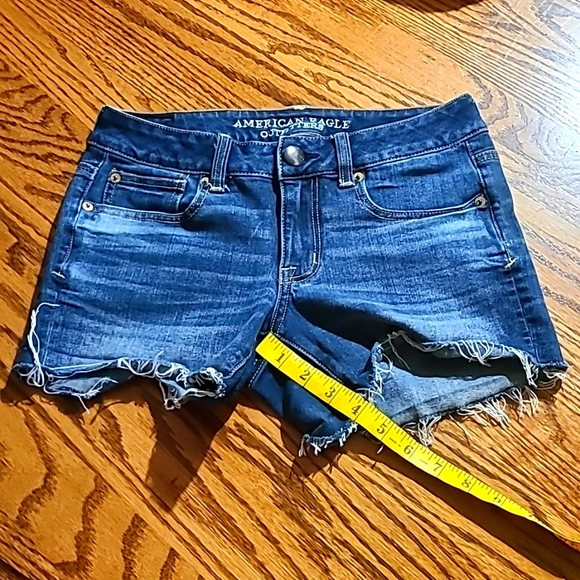 AMERICAN EAGLE 2x4 VINTAGE SHORTIE 2016 FADED STRETCH GIRLS CUTOFF SHORTS - Picture 2 of 7